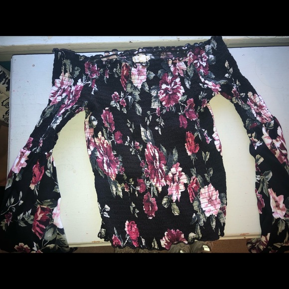 L.A. Hearts off the shoulder top - Picture 1 of 4